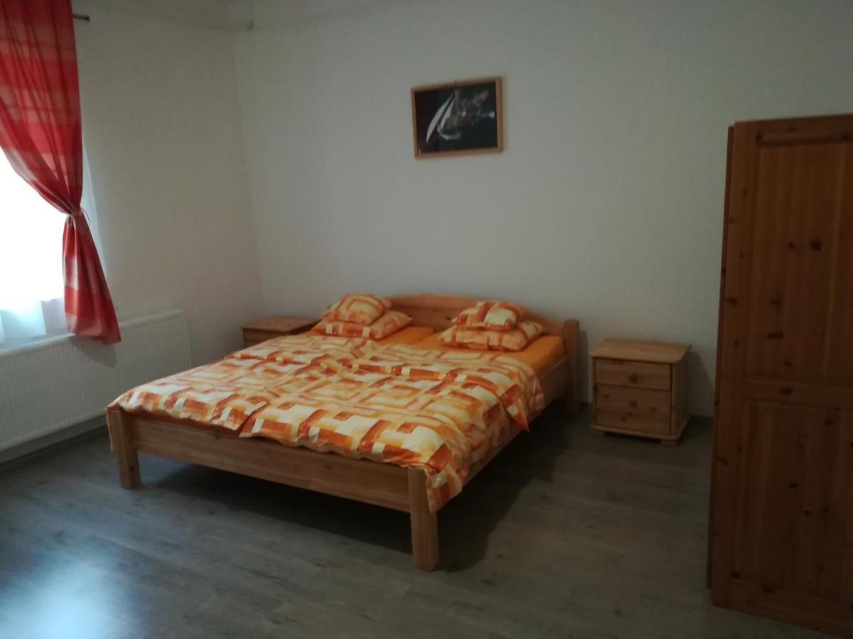 Suemegi Levendula Apartmanok Exteriér fotografie